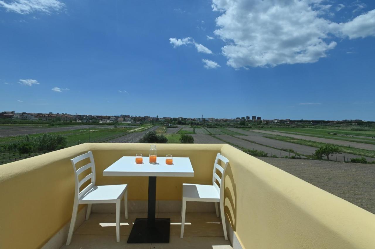 Villa Petrinum B&B Mondragone Esterno foto